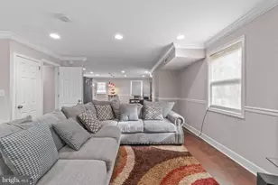 5711 Narcissus Ave, Baltimore, MD 21215 - Photo 7