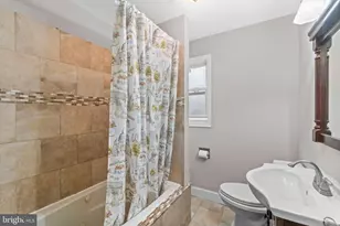 5711 Narcissus Ave, Baltimore, MD 21215 - Photo 21