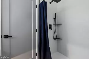 3306 E Lombard St, Baltimore, MD 21224 - Photo 25