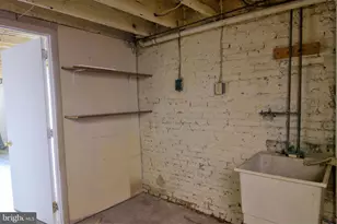 2050 Linden Ave, Baltimore, MD 21217 - Photo 15