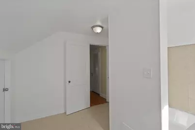 5709 Woodcrest Avenue, Baltimore, MD 21215 - Photo 5