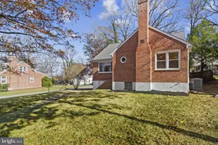 5709 Woodcrest Ave, Baltimore, MD 21215 - Photo 3