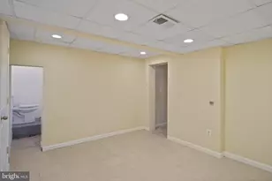 5709 Woodcrest Ave, Baltimore, MD 21215 - Photo 19