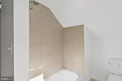 5709 Woodcrest Avenue, Baltimore, MD 21215 - Photo 7