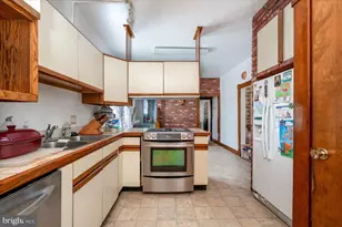 2500 Arbuton Ave, Baltimore, MD 21230 - Photo 17