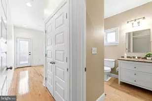 404 S Castle St, Baltimore, MD 21231 - Photo 23