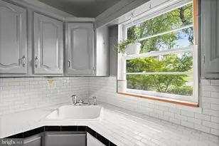 6201 Chinquapin Pkwy, Baltimore, MD 21239 - Photo 23