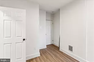 2023 Division St, Baltimore, MD 21217 - Photo 33