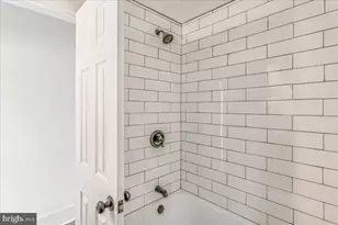 2023 Division St, Baltimore, MD 21217 - Photo 25