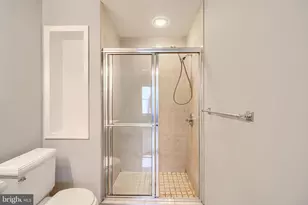 612 S Clinton Street S, Baltimore, MD 21224 - Photo 27