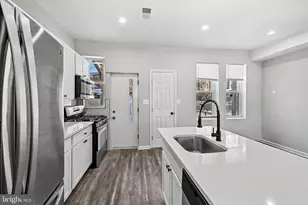 4206 Ivanhoe Ave, Baltimore, MD 21212 - Photo 9