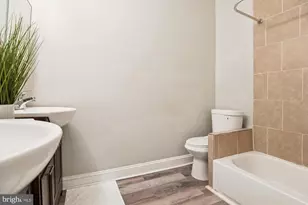 730 N Edgewood St, Baltimore, MD 21229 - Photo 17