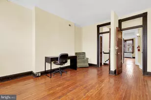 2511 N Calvert St, Baltimore, MD 21218 - Photo 25