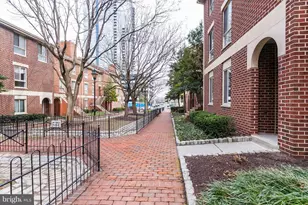 13 Andrew Pl, Baltimore, MD 21201 - Photo 37