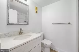 13 Andrew Pl, Baltimore, MD 21201 - Photo 27