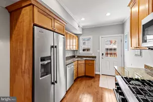 308 S Collington, Baltimore, MD 21231 - Photo 11