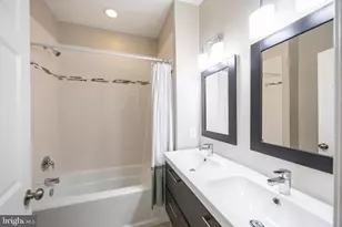 314 E 22nd Street E, Baltimore, MD 21218 - Photo 29