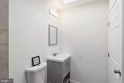 912 N Milton Avenue, Baltimore, MD 21205 - Photo 23