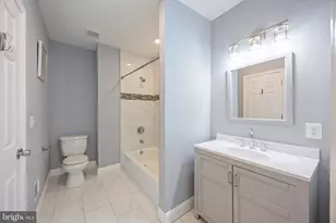 10 N Ellwood Ave, Baltimore, MD 21224 - Photo 13