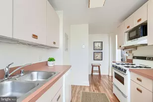 903 W University Pkwy, Baltimore, MD 21210 - Photo 35