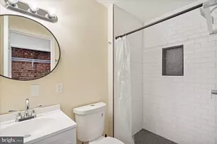 3205 Esther Pl, Baltimore, MD 21224 - Photo 5