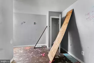 1109 N Carrollton Ave, Baltimore, MD 21217 - Photo 9