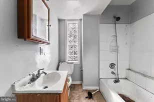 1109 N Carrollton Ave, Baltimore, MD 21217 - Photo 11