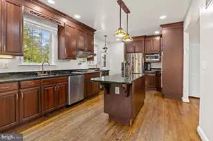 6803 Westbrook Rd, Baltimore, MD 21215 - Photo 9