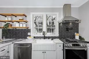 207 St Dunstans Rd, Baltimore, MD 21212 - Photo 7