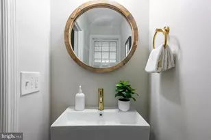 207 St Dunstans Rd, Baltimore, MD 21212 - Photo 13