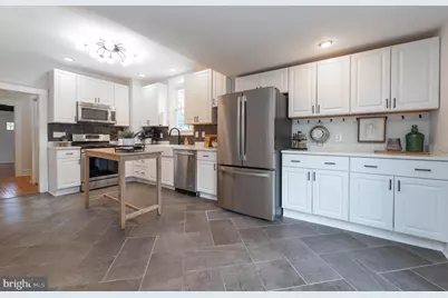 516 N Rock Glen Road, Baltimore, MD 21229 - Photo 15