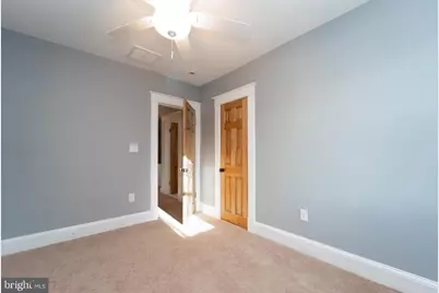 516 N Rock Glen Road, Baltimore, MD 21229 - Photo 39