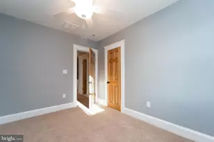 516 N Rock Glen Rd, Baltimore, MD 21229 - Photo 39