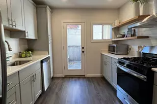 324 S Castle St, Baltimore, MD 21231 - Photo 9