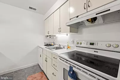 526 S Charles Street #R79, Baltimore, MD 21201 - Photo 11