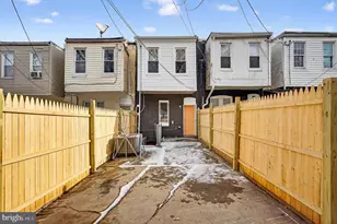 1626 N Smallwood St, Baltimore, MD 21216 - Photo 25