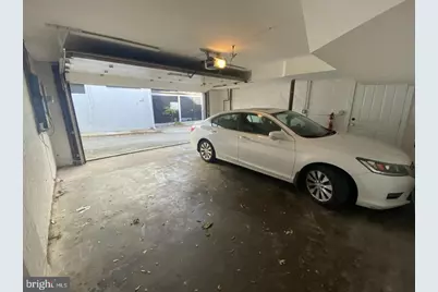 19 Branch Lane E, Baltimore, MD 21202 - Photo 13