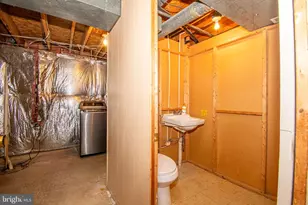 1201 N Calhoun St, Baltimore, MD 21217 - Photo 25