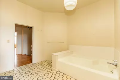 2738 Saint Paul Street, Baltimore, MD 21218 - Photo 17