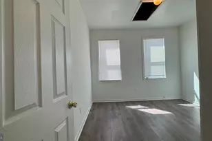 2815 Clifton Ave, Baltimore, MD 21216 - Photo 15