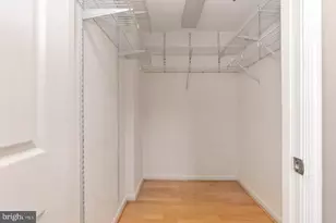 2702 Lighthouse Point E, Baltimore, MD 21224 - Photo 15