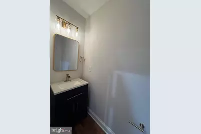 223 N Milton Avenue, Baltimore, MD 21224 - Photo 5