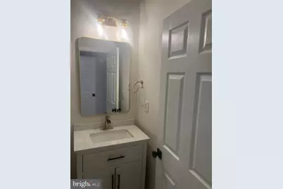 223 N Milton Avenue, Baltimore, MD 21224 - Photo 13