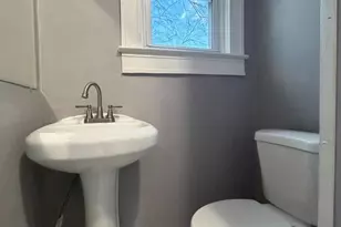 724 E 37th St, Baltimore, MD 21218 - Photo 13