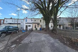 724 E 37th St, Baltimore, MD 21218 - Photo 19