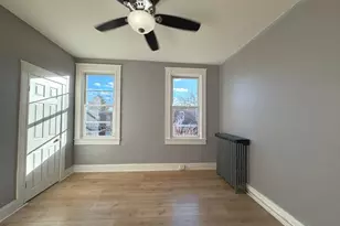 724 E 37th St, Baltimore, MD 21218 - Photo 11