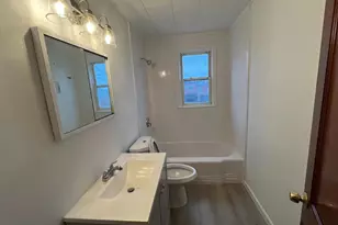 4931 Sinclair Ln, Baltimore, MD 21206 - Photo 9