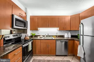 111 Hamlet Hill Rd, Baltimore, MD 21210 - Photo 3