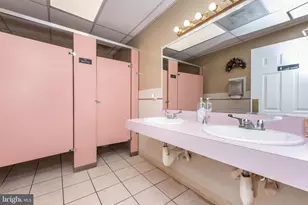 1300 Eutaw Pl, Baltimore, MD 21217 - Photo 15