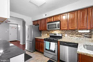 121 Parkin St, Baltimore, MD 21201 - Photo 11